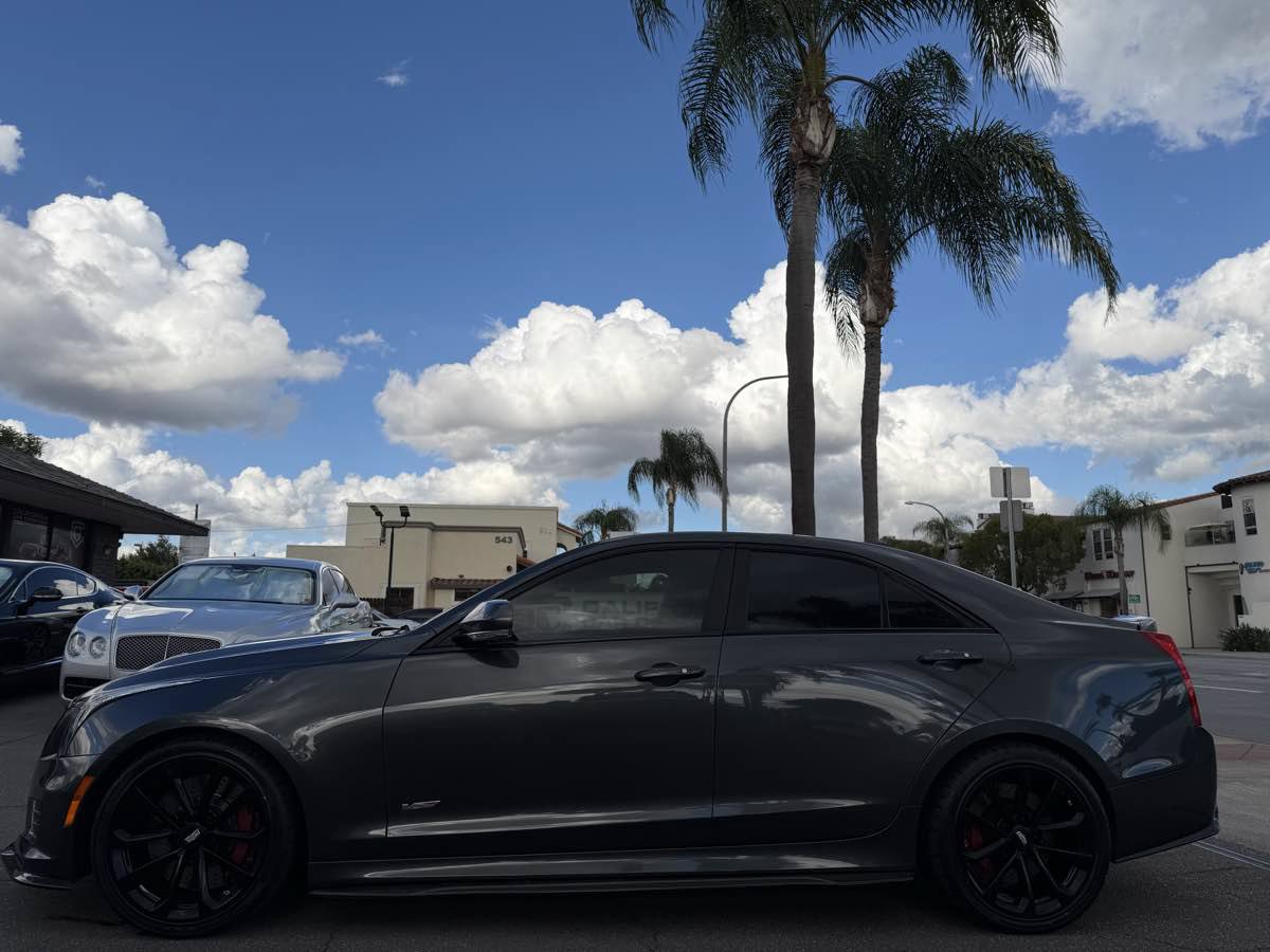 Used 2016 Cadillac ATS V w/ Luxury Package RWD image 2