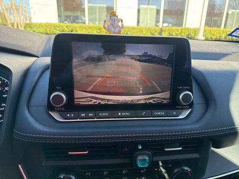 Certified 2023 Nissan Rogue S image 6