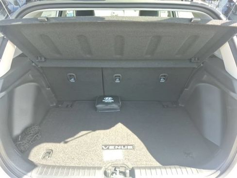 New 2026 Hyundai Venue SEL FWD image 18