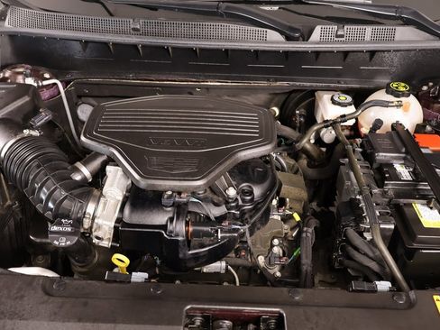 Used 2022 Cadillac XT6 Premium Luxury w/ LPO, Radiant Package image 21