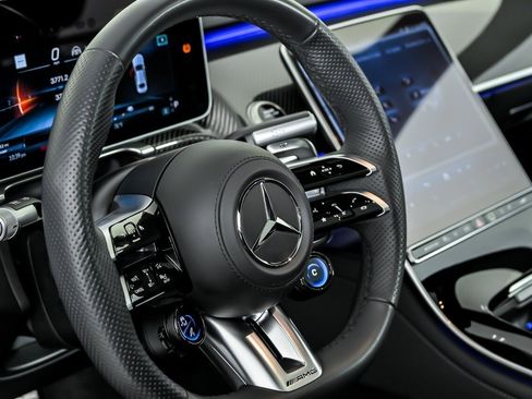 Used 2025 Mercedes-Benz S 63 AMG S image 25