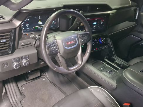 Used 2025 GMC Sierra 2500 AT4X AWD/4WD image 10