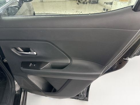 Used 2025 Nissan Kicks SV FWD image 28