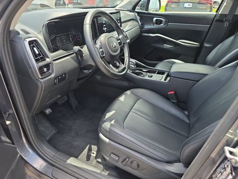 Used 2021 Kia Sorento S w/ Panoramic Sunroof Package AWD/4WD image 10