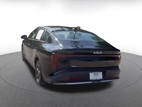 Used 2025 Kia K4 LXS image 11