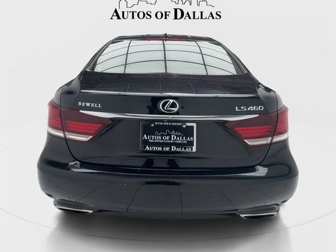 Used 2015 Lexus LS 460 w/ Ultra Luxury Package RWD image 17