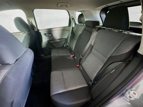 Used 2023 Nissan Rogue SV image 26