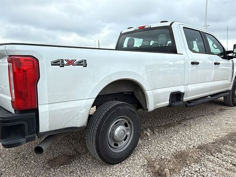 Used 2024 Ford F250 XL image 5