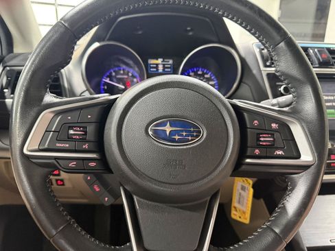 Used 2018 Subaru Outback 2.5i Premium AWD/4WD image 11