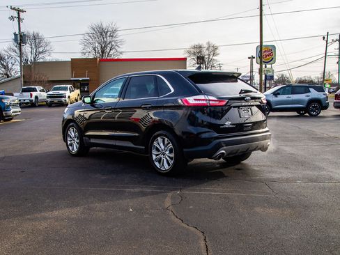 Used 2022 Ford Edge Titanium image 5