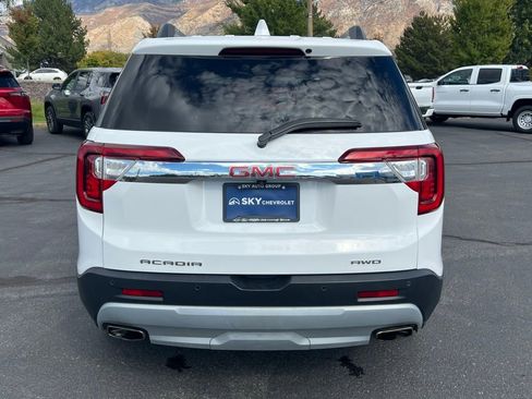 Used 2021 GMC Acadia SLT AWD/4WD image 10