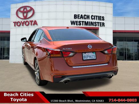 Used 2021 Nissan Altima 2.5 SR FWD image 9