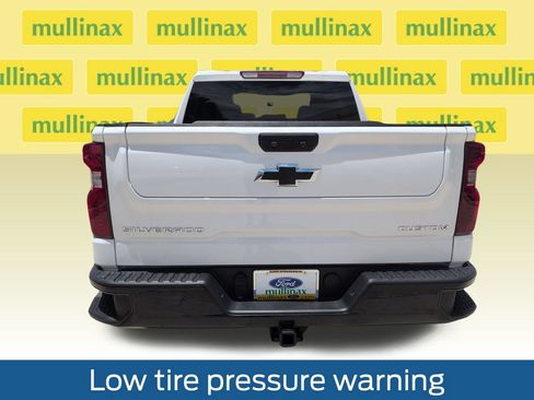 Used 2025 Chevrolet Silverado 1500 Custom Trail Boss w/ Turbomax Blackout Package AWD/4WD image 30