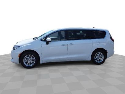 Used 2022 Chrysler Voyager LX
