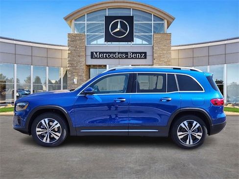 New 2026 Mercedes-Benz GLB 250 4MATIC image 2