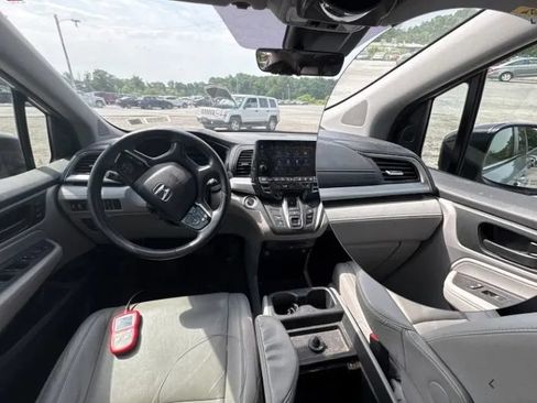 Used 2019 Honda Odyssey EX-L image 2