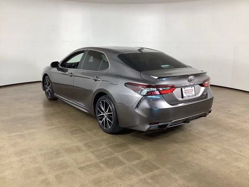 Used 2024 Toyota Camry SE w/ Convenience Package FWD image 7