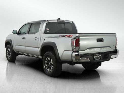 Used 2022 Toyota Tacoma TRD Off-Road image 3