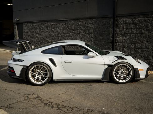 Used 2023 Porsche 911 GT3 RS image 8