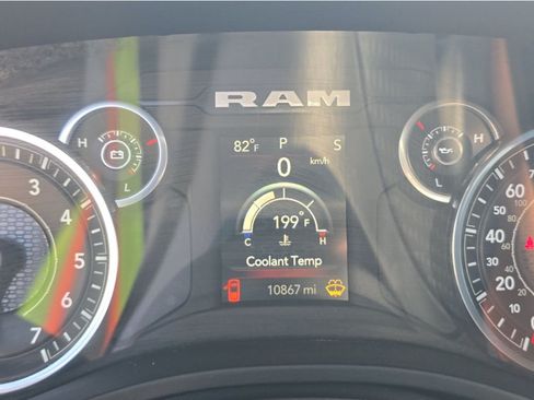 Used 2025 RAM 1500 Tradesman w/ Night Edition AWD/4WD image 3