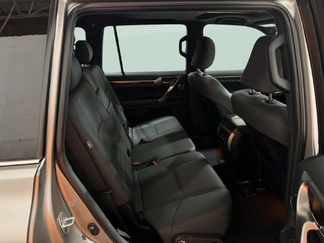 Certified 2023 Lexus GX 460 Premium w/ Premium Plus Package AWD/4WD image 29