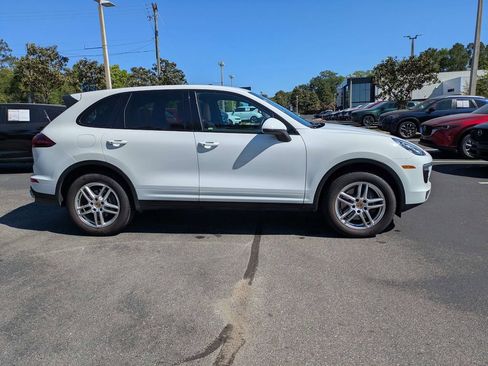 Used 2018 Porsche Cayenne image 3