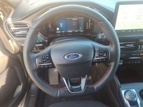 Certified 2024 Ford Escape ST-Line w/ Tech Pack #1 image 18