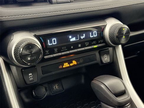 Certified 2025 Toyota RAV4 XLE FWD image 23