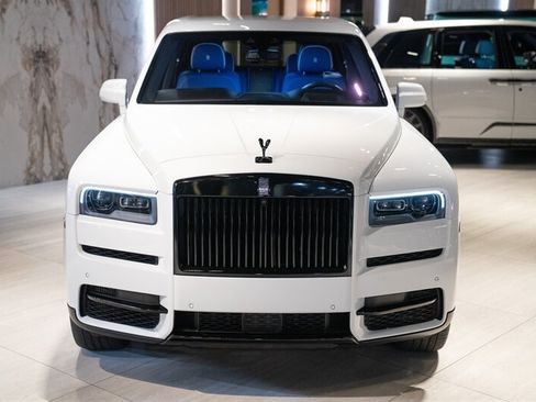 Used 2023 Rolls-Royce Cullinan AWD/4WD image 8