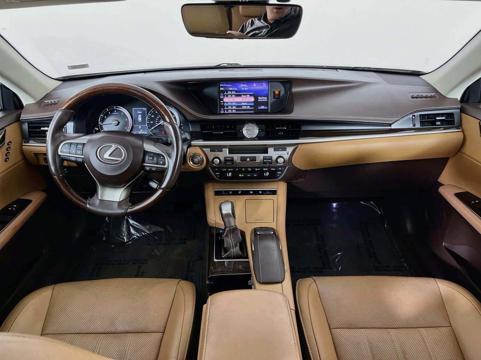 Used 2017 Lexus ES 350 w/ Luxury Package FWD image 12
