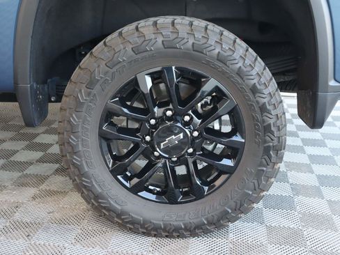 Used 2024 Chevrolet Silverado 2500 High Country w/ High Country Premium Package AWD/4WD image 19