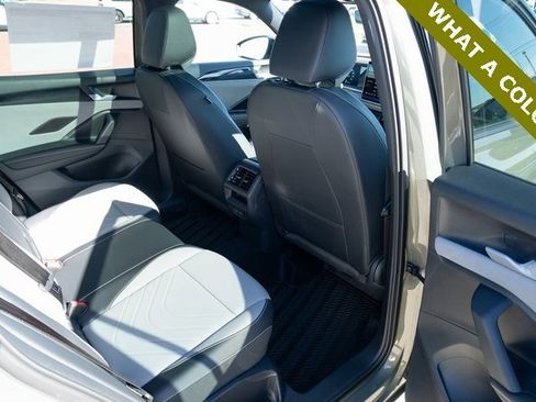 New 2026 Volkswagen Tiguan SE R-Line image 38