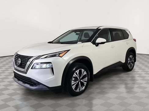 Used 2021 Nissan Rogue SV FWD image 4