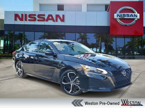 Certified 2024 Nissan Altima 2.5 SR FWD image 1