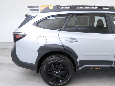Used 2022 Subaru Outback Wilderness image 10