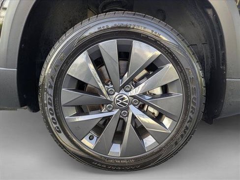 Used 2023 Volkswagen Taos S FWD image 21