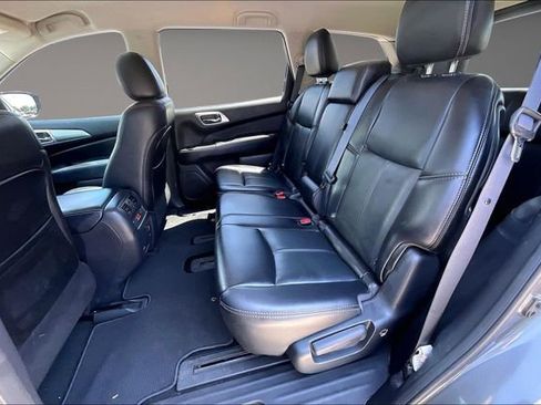 Used 2017 Nissan Pathfinder SL w/ SL Tech Package FWD image 24