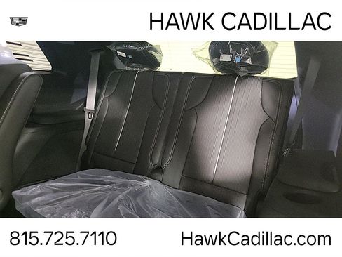 New 2026 Cadillac Vistiq Sport w/ LPO, Floor Liner Package AWD/4WD image 16