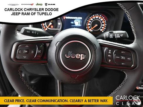 Used 2025 Jeep Wrangler Sport image 12