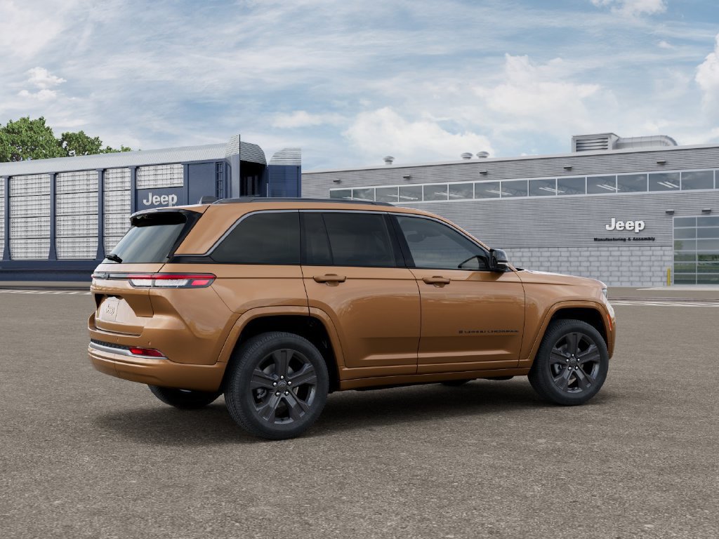 New 2027 Jeep Grand Cherokee Limited AWD/4WD image 4