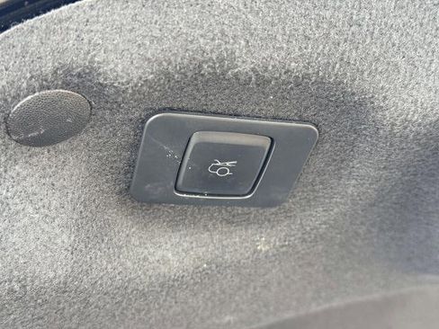 Used 2016 Lincoln MKZ Hybrid w/ Equipment Group 600A Reserve image 10