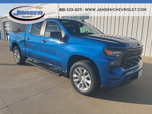 Used 2024 Chevrolet Silverado 1500 Custom image 1