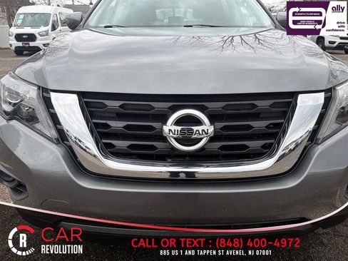 Used 2020 Nissan Pathfinder S image 14