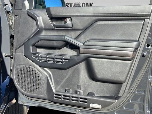 New 2026 Toyota 4Runner SR5 image 10