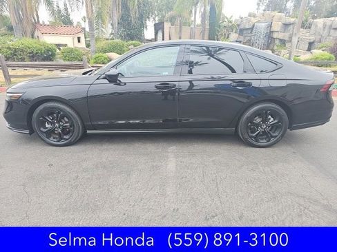 Used 2025 Honda Accord SE image 1