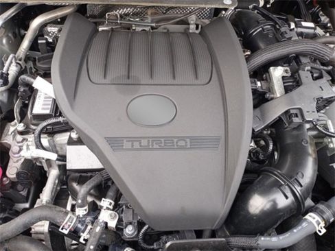 Used 2023 Toyota Highlander XLE image 41