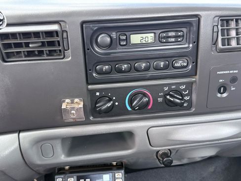 Used 2004 Ford F350 XLT RWD image 16