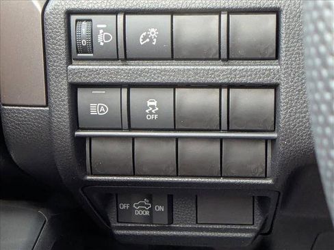 Used 2024 Toyota Tacoma TRD Off-Road image 30