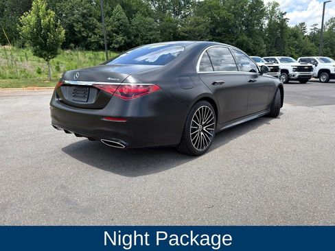 Used 2022 Mercedes-Benz S 580 4MATIC Sedan image 3