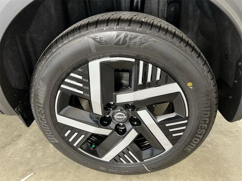 New 2026 Nissan Kicks SV image 18